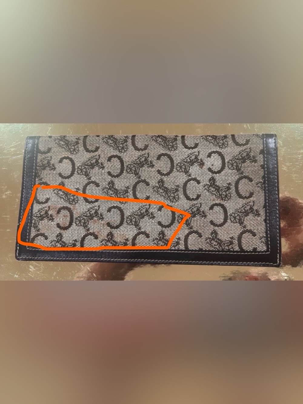 Celine Vintage EUC Flap Bifold Wallet. I cleaned it. 👀pics